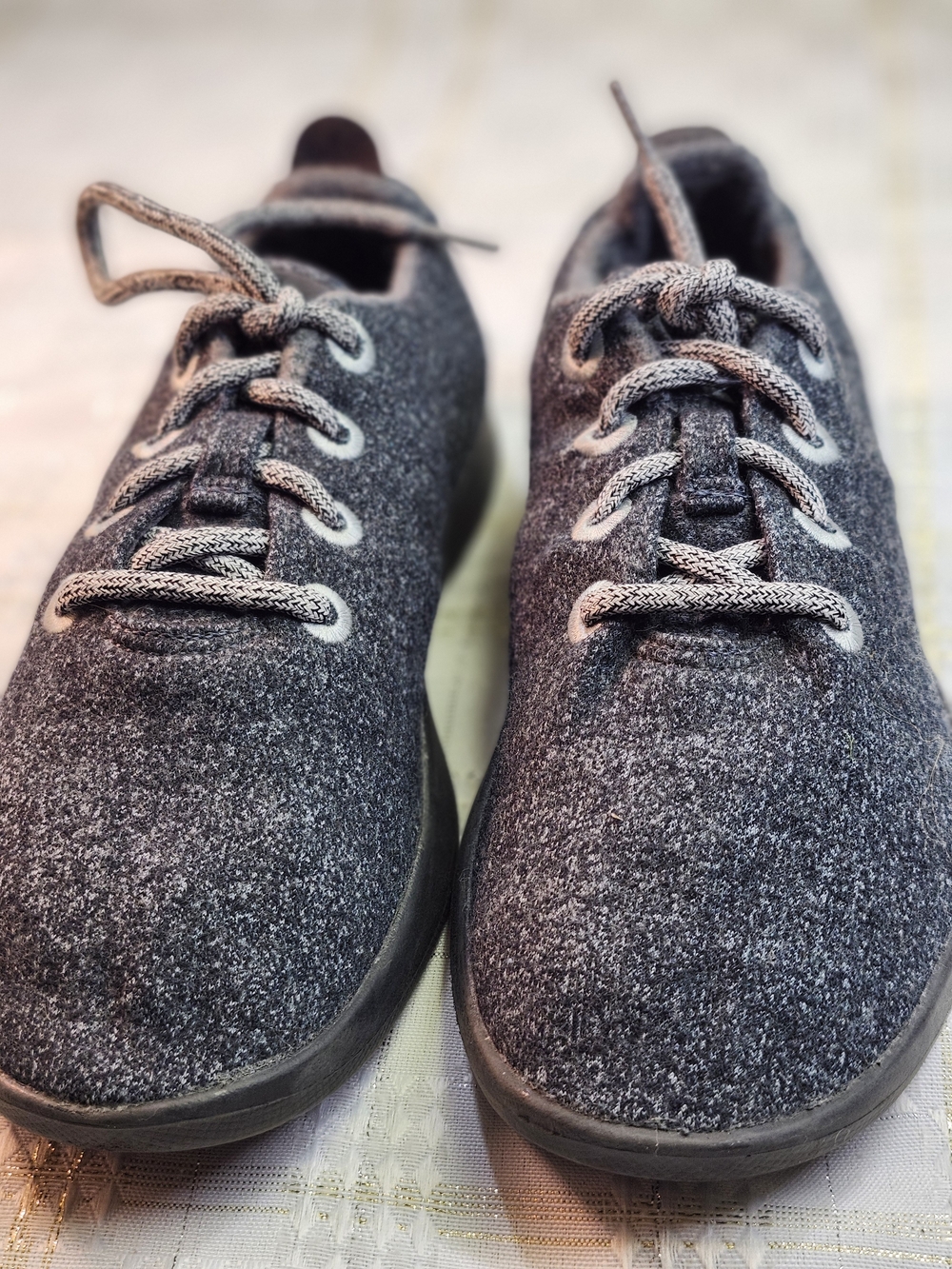 ALBIRDS Women’s Gray Casual Knit Lace-Up Sneakers